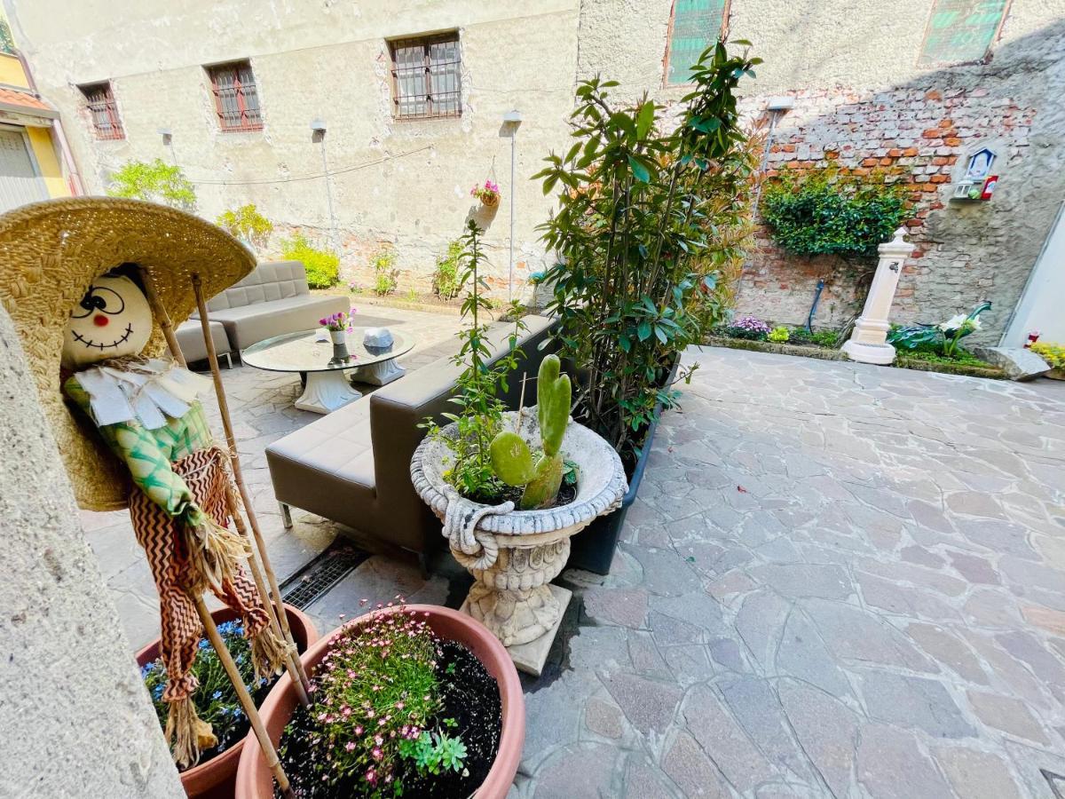 B&B Corte Sul Naviglio Cin I T 0 1 5 0 7 0 C 1 3 X U I L Q C V Cernusco Sul Naviglio Exterior photo